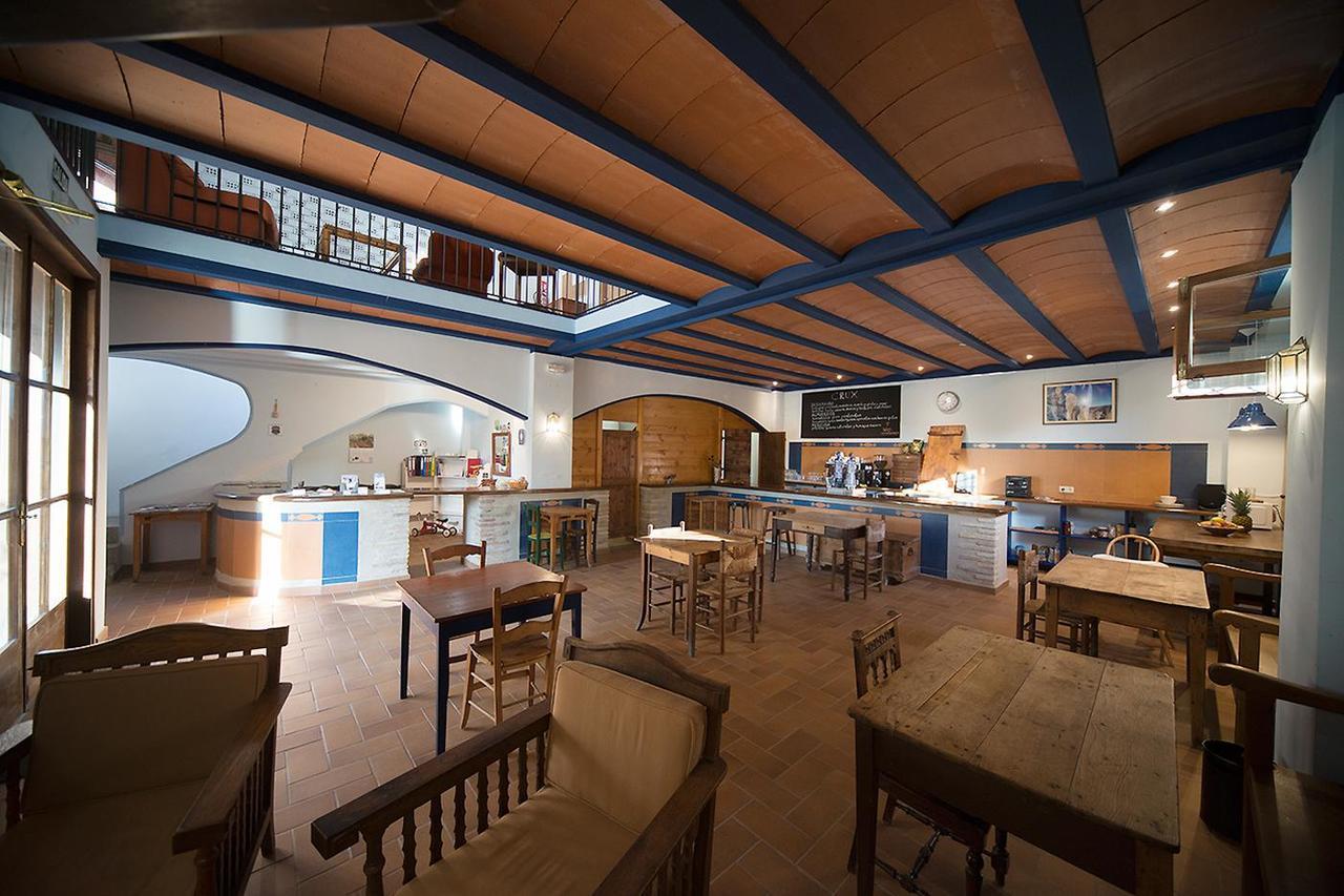 Crux Albergue Adahuesca Esterno foto